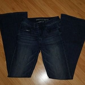 AE Hi-Rise Jeans